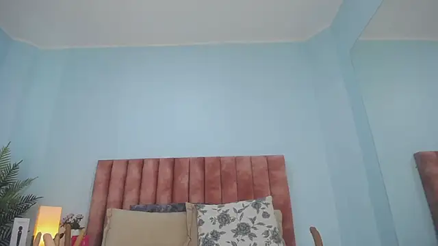 nana_levy webcam