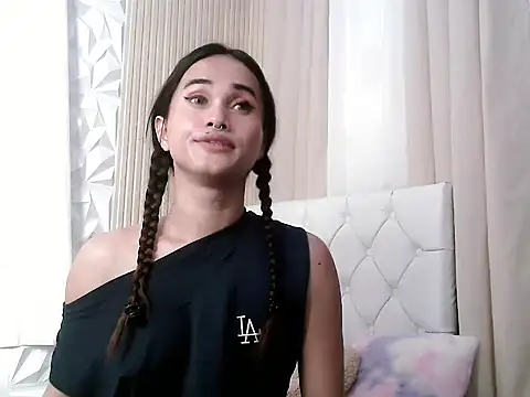 twerkitlike_twinkle webcam