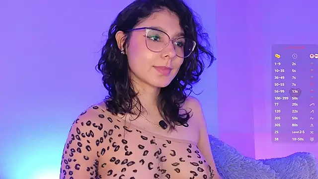 naty_saenz (F young) - 🍒 Squeeze & Flash: Boobs drop