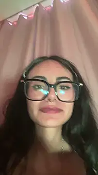 _Lucycherry live cam on StripChat