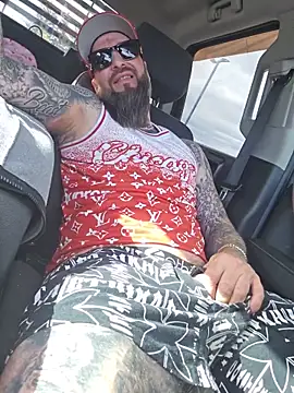 beardedtattood's live room