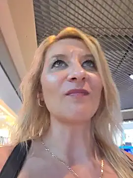 kaylinjan (F milf) - Reach my orgasm in public