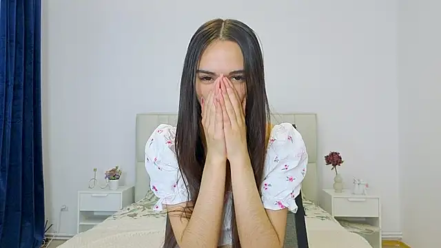 kitty_mi1a (F teen) - show panties color