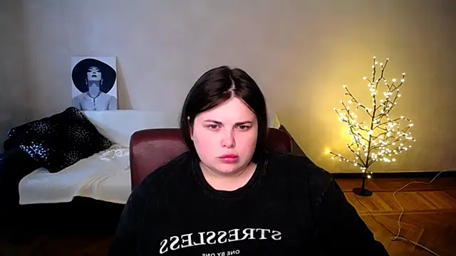 Emily_Mo webcam