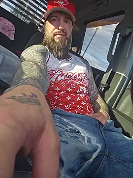 Beardedtattood webcam