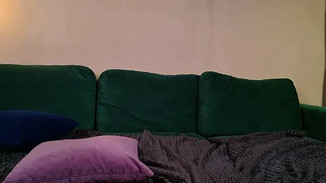 trytomakememoam webcam