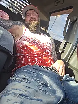 Beardedtattood webcam