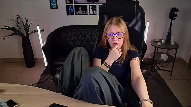 Watch lanafitch live on EroticFlix - High definition streams