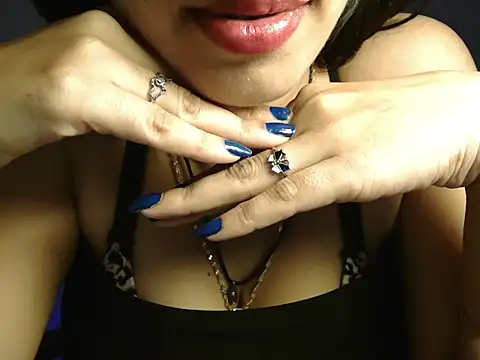 Moksha_ live cam