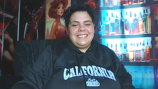 Hailey_Curvy live cam