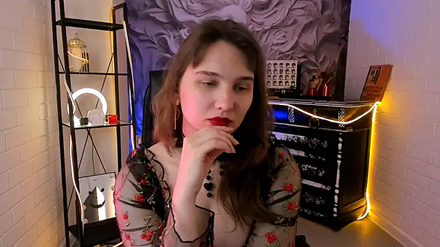 Watch TessaMill live on EroticFlix - High definition streams