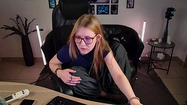 Watch lanafitch live on EroticFlix - High definition streams