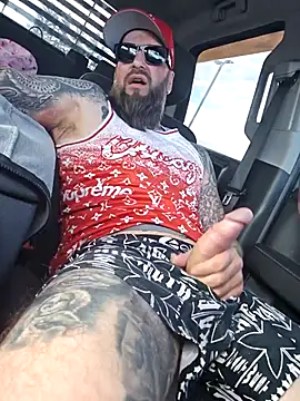 Beardedtattood live sex cam