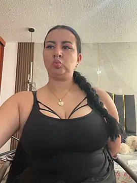 Abril_Luv webcam