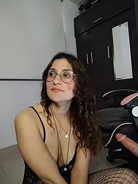 Watch lindasyt live on EroticFlix - High definition streams