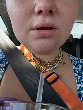 SummerHoney webcam