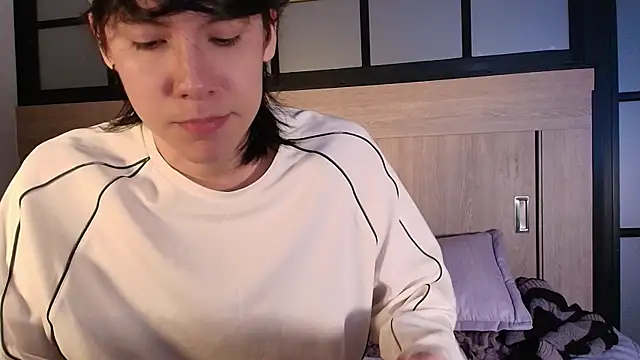 Daphne_and_Roger_ webcam