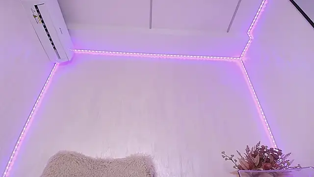 Anna_Lewis webcam