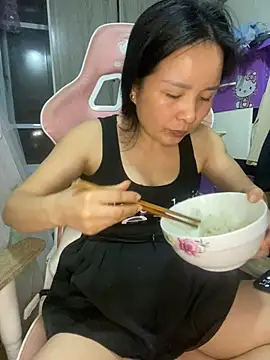 Ivy_Trix2 webcam