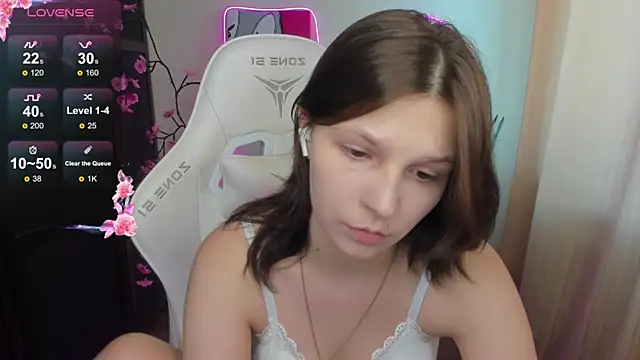 Watch AudreyyKim live on EroticFlix - High definition streams