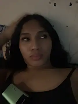 slutty_aki's live room