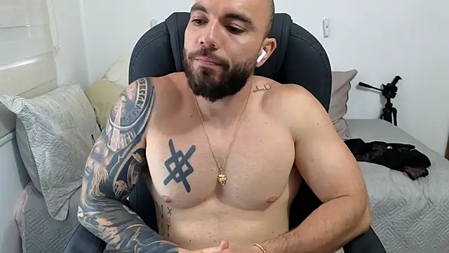 Isaac_Carter webcam