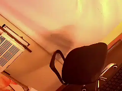 Ms_SultrySallyyxx webcam