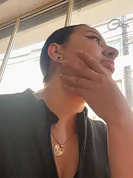 Abril_Luv webcam