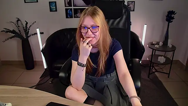 Watch lanafitch live on EroticFlix - High definition streams