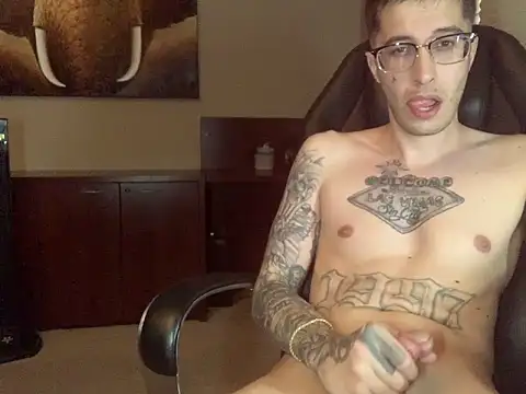 JuicyJoshy webcam