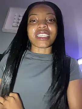 Queenkimi777 webcam