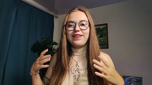 Watch DainaCampagnini live on EroticFlix - High definition streams