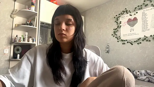k1ttz1_cutie - K1ttz1_cutie's free webcam - UK Sex Cams