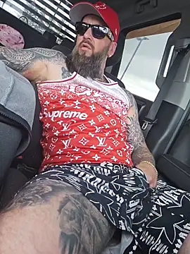 Beardedtattood webcam