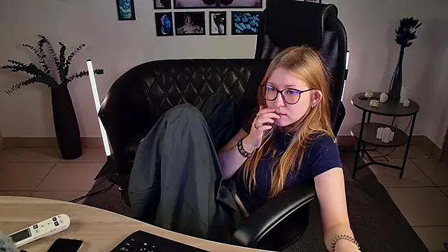 Watch lanafitch live on EroticFlix - High definition streams