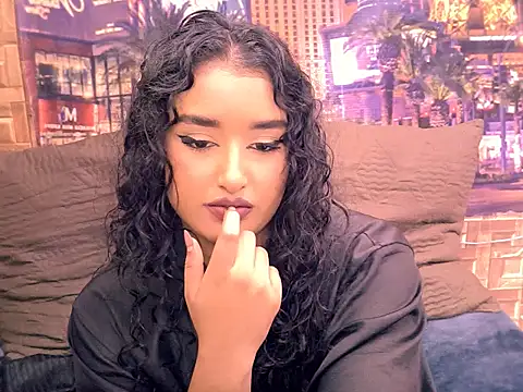 Watch IndianAngel4u live on EroticFlix - High definition streams