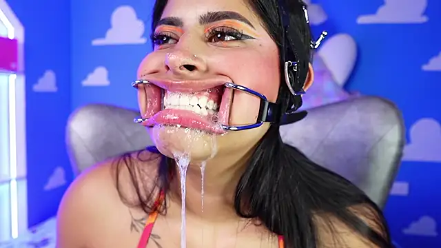 miss___anya webcam