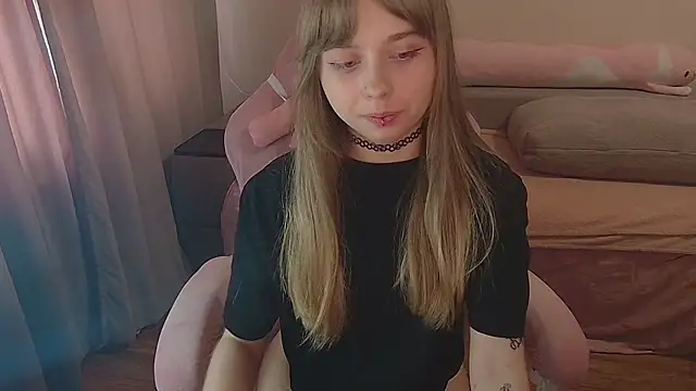 Olivka_Grr webcam