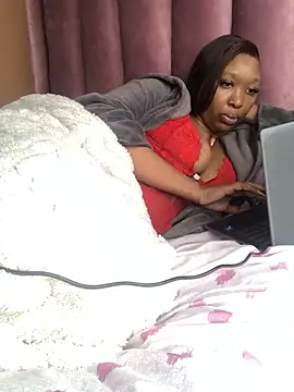 Sexyass242 webcam