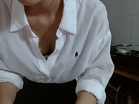 mika-spa21 - Mika-Spa21's free webcam - UK Sex Cams
