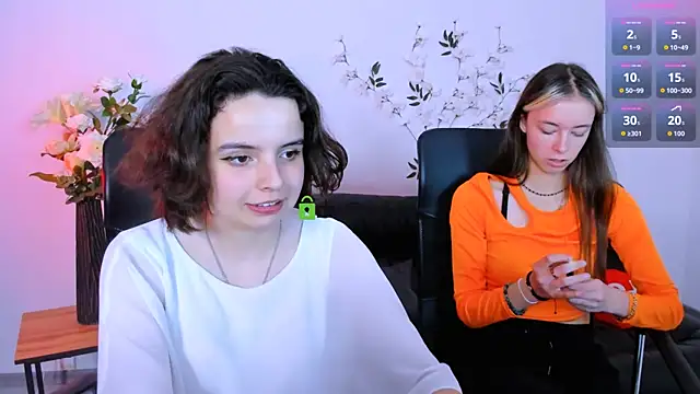 mia_mooon_ webcam