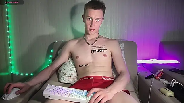 Travis_Gracile webcam