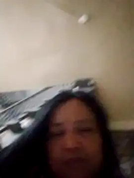 jeanyummytits webcam