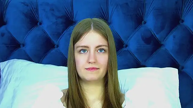SofiaSarvains webcam