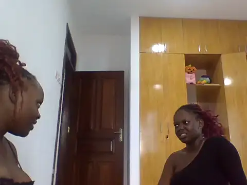 sexybaddies20 webcam