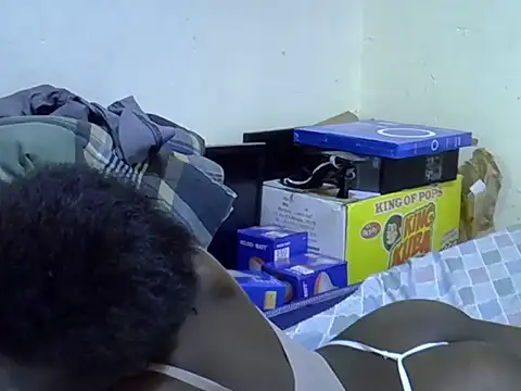 cute_aliyah webcam