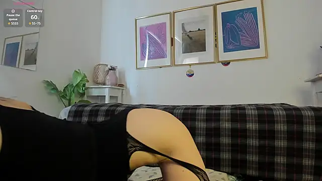 Lyana_xz webcam