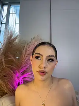 megaanrouse_ - MegaanRouse_'s free webcam - UK Sex Cams