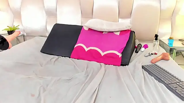 megan_loviitz webcam