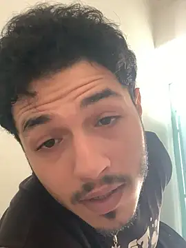 Thewildaliii0 webcam